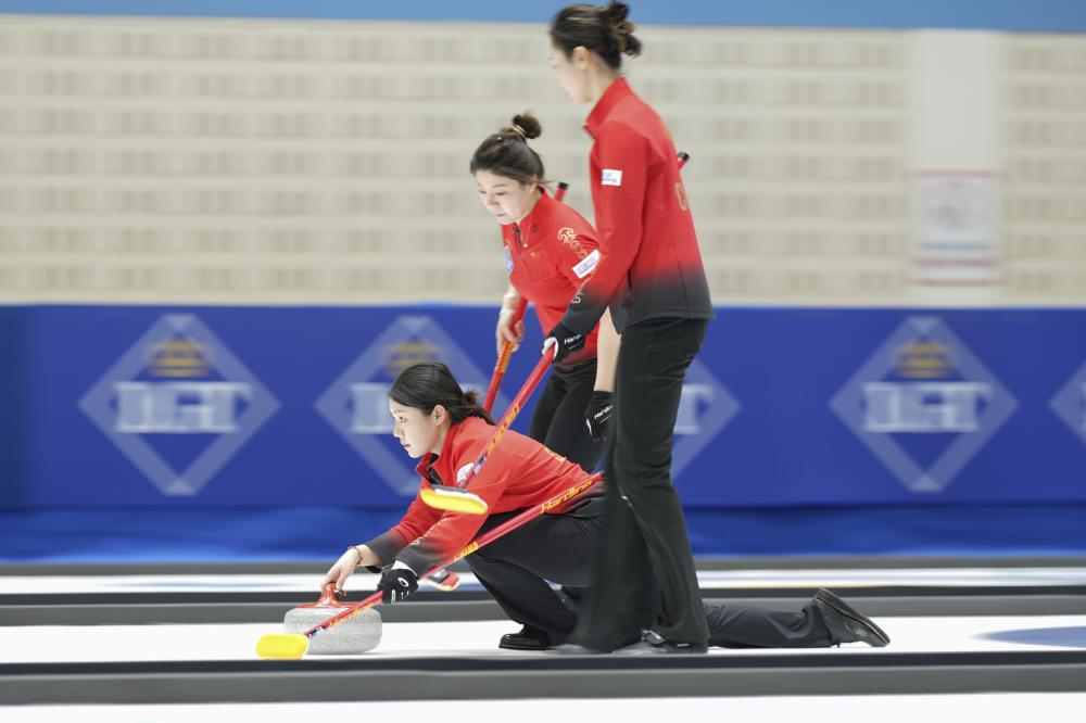 环足奖年度最佳总监候选：坎波斯、爱德华兹&理查德-休斯在列